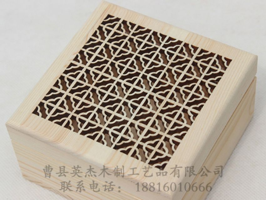 點擊查看詳細(xì)信息<br>標(biāo)題：鏤空雕刻松木盒 閱讀次數(shù)：1285
