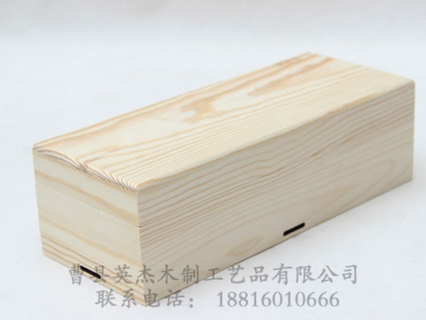 點擊查看詳細(xì)信息<br>標(biāo)題：松木禮品盒可用繩子捆蝴蝶結(jié) 閱讀次數(shù)：1325