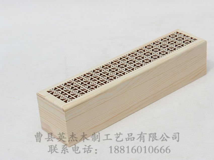 點(diǎn)擊查看詳細(xì)信息<br>標(biāo)題：松木鏤空高檔木盒 閱讀次數(shù)：1649