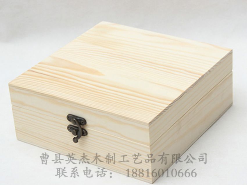 點(diǎn)擊查看詳細(xì)信息<br>標(biāo)題：松木原木色木盒 閱讀次數(shù)：1157