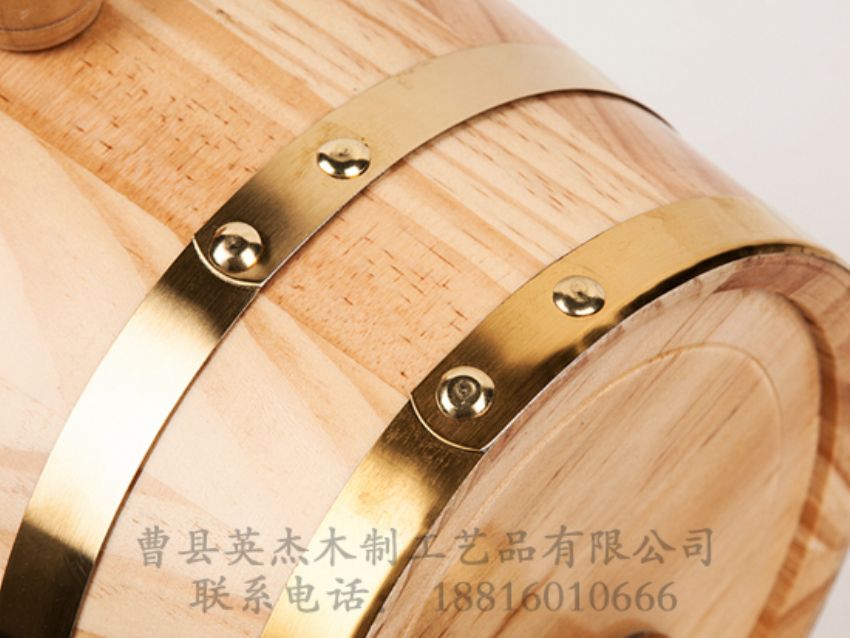 點(diǎn)擊查看詳細(xì)信息<br>標(biāo)題：木制酒桶 閱讀次數(shù)：1272