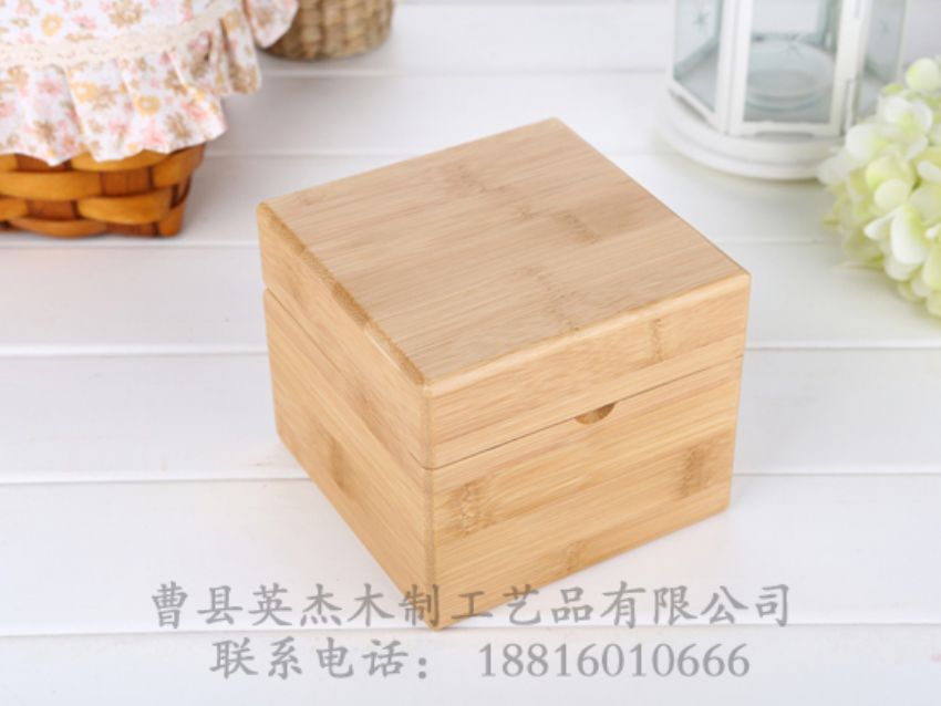點(diǎn)擊查看詳細(xì)信息<br>標(biāo)題：竹木精油木盒 閱讀次數(shù)：1359