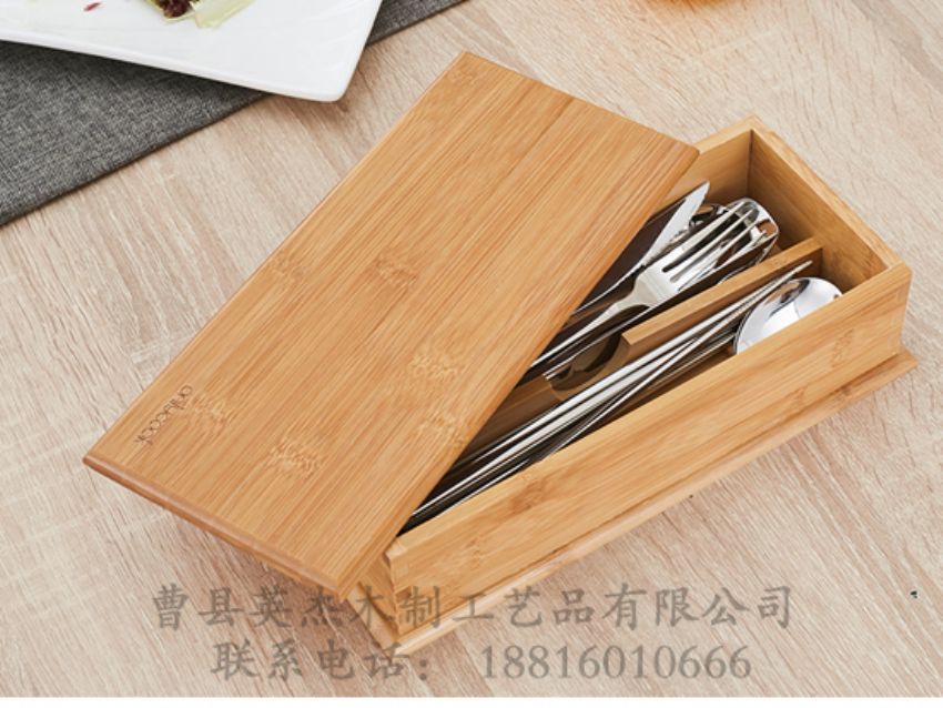 點(diǎn)擊查看詳細(xì)信息<br>標(biāo)題：竹木餐具盒 閱讀次數(shù)：1605
