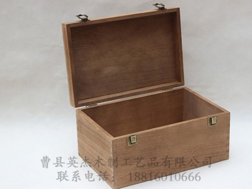 點(diǎn)擊查看詳細(xì)信息<br>標(biāo)題：復(fù)古松木盒 閱讀次數(shù)：2941