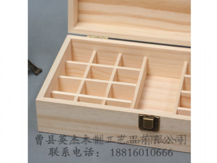 點(diǎn)擊查看詳細(xì)信息<br>標(biāo)題：精油木盒 閱讀次數(shù)：1252