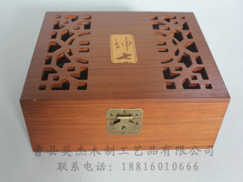 點(diǎn)擊查看詳細(xì)信息<br>標(biāo)題：竹木茶葉盒 閱讀次數(shù)：1145