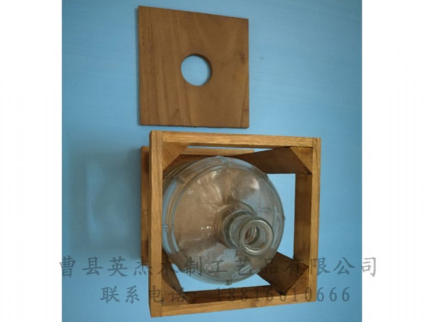 點擊查看詳細信息<br>標題：木制底座  木制杯蓋 閱讀次數(shù)：1151