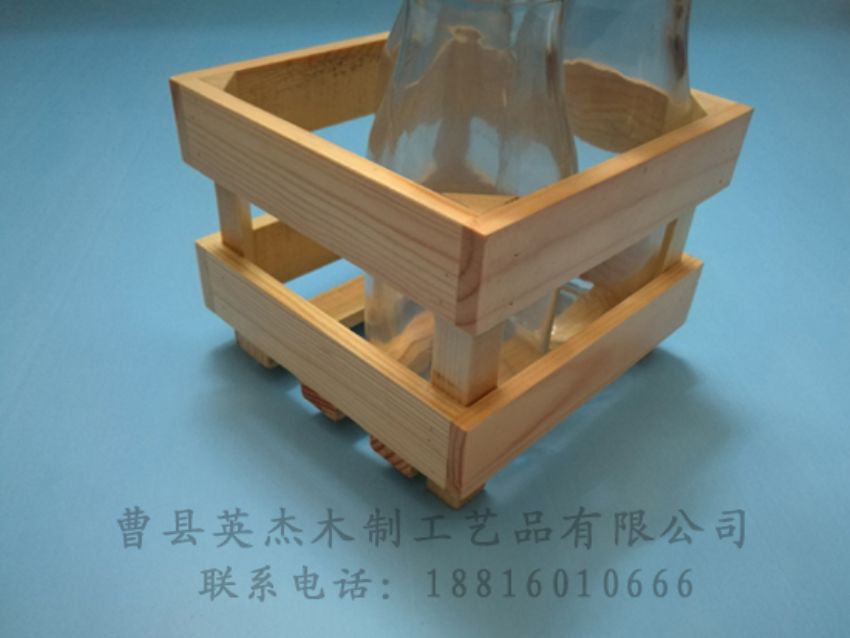 點擊查看詳細信息<br>標題：木制底座  木制杯蓋 閱讀次數(shù)：1148