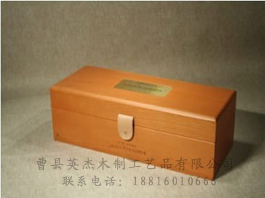 點擊查看詳細信息<br>標(biāo)題：木制紅酒盒 閱讀次數(shù)：1194