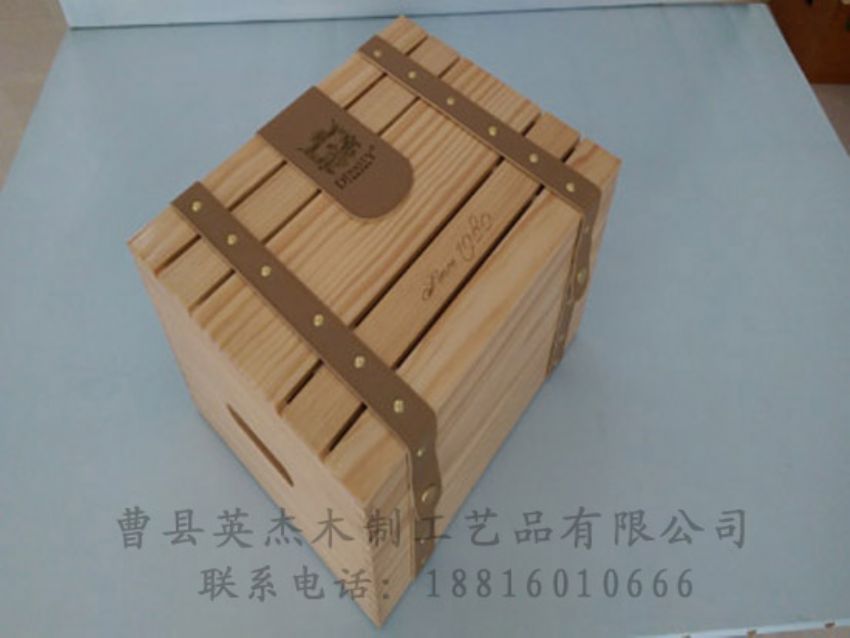 點擊查看詳細信息<br>標(biāo)題：木制紅酒盒 閱讀次數(shù)：1130