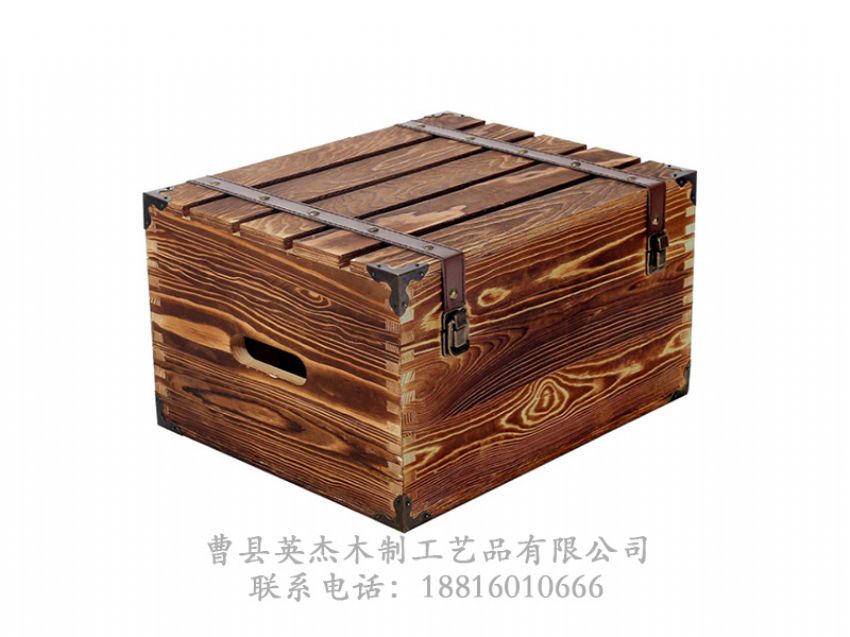 點(diǎn)擊查看詳細(xì)信息<br>標(biāo)題：木制酒盒 閱讀次數(shù)：1555