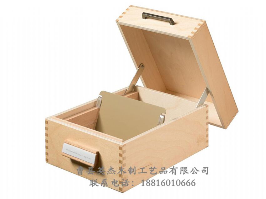 點(diǎn)擊查看詳細(xì)信息<br>標(biāo)題：木制收納盒 閱讀次數(shù)：686