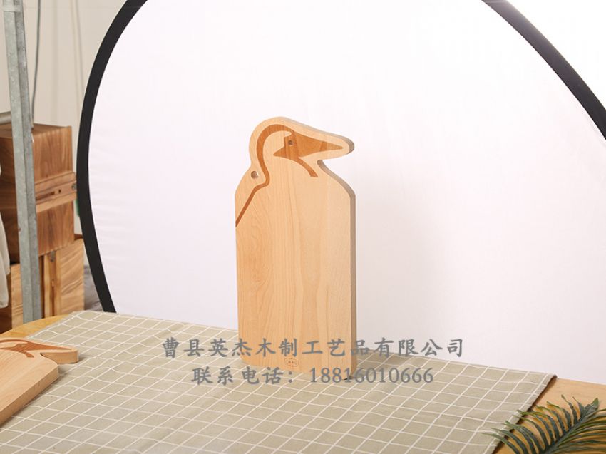 點(diǎn)擊查看詳細(xì)信息<br>標(biāo)題：櫸木菜板 閱讀次數(shù)：836